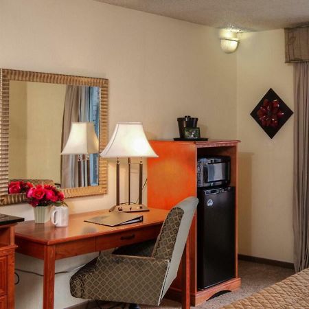 The Foothills Inn Рапид-Сити Экстерьер фото